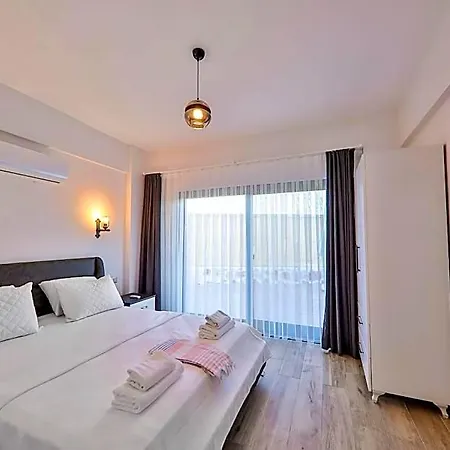 فندق Charming With Private Pool In 4*